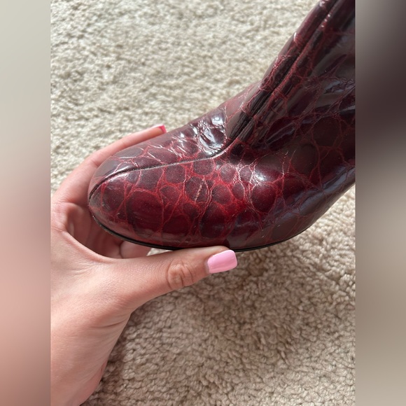 Kate Spade Katrina Burgundy Crocodile Alligator Boots - Picture 10 of 14